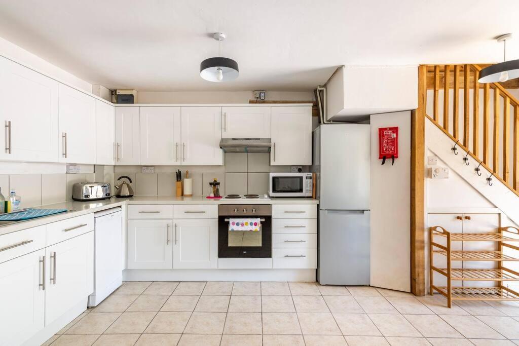 Beech Cottage, Spacious Rural Retreat Usk Bagian luar foto