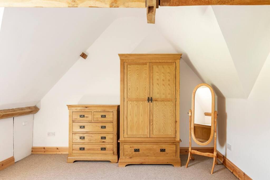 Beech Cottage, Spacious Rural Retreat Usk Bagian luar foto