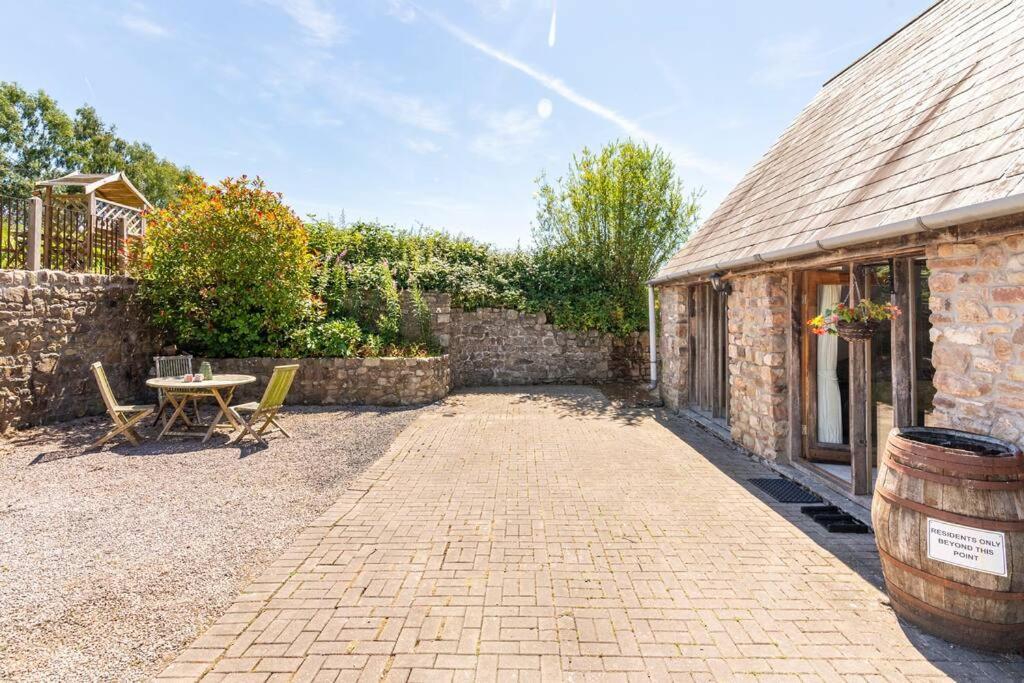 Beech Cottage, Spacious Rural Retreat Usk Bagian luar foto